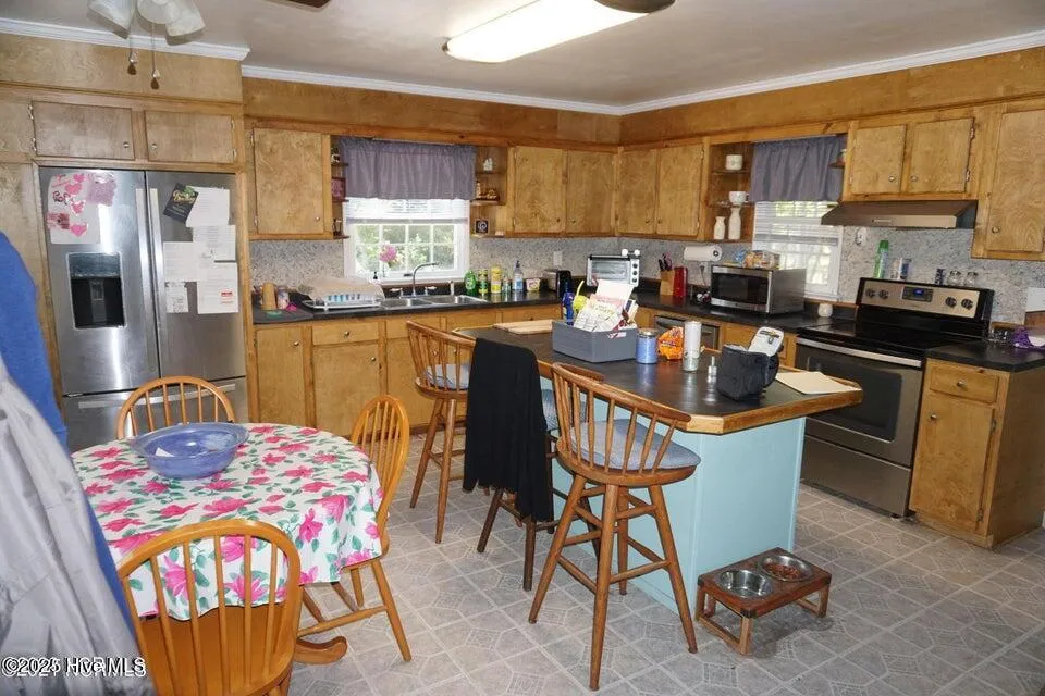 166 Lake Road Beaufort, NC 28516