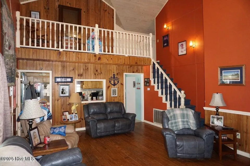 166 Lake Road Beaufort, NC 28516