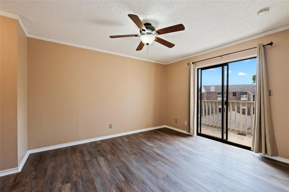 2501 Gulf Freeway #6A Dickinson, TX 77539