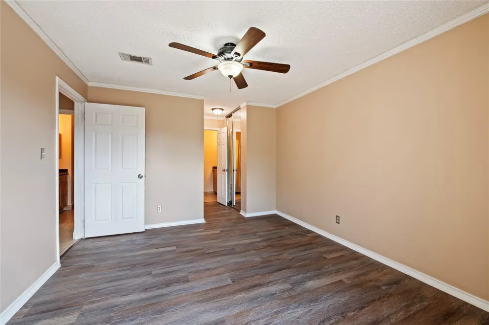 2501 Gulf Freeway #6A Dickinson, TX 77539