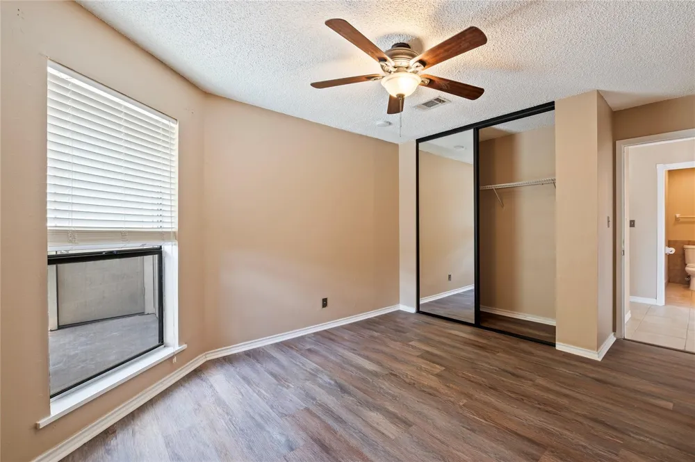 2501 Gulf Freeway #6A Dickinson, TX 77539