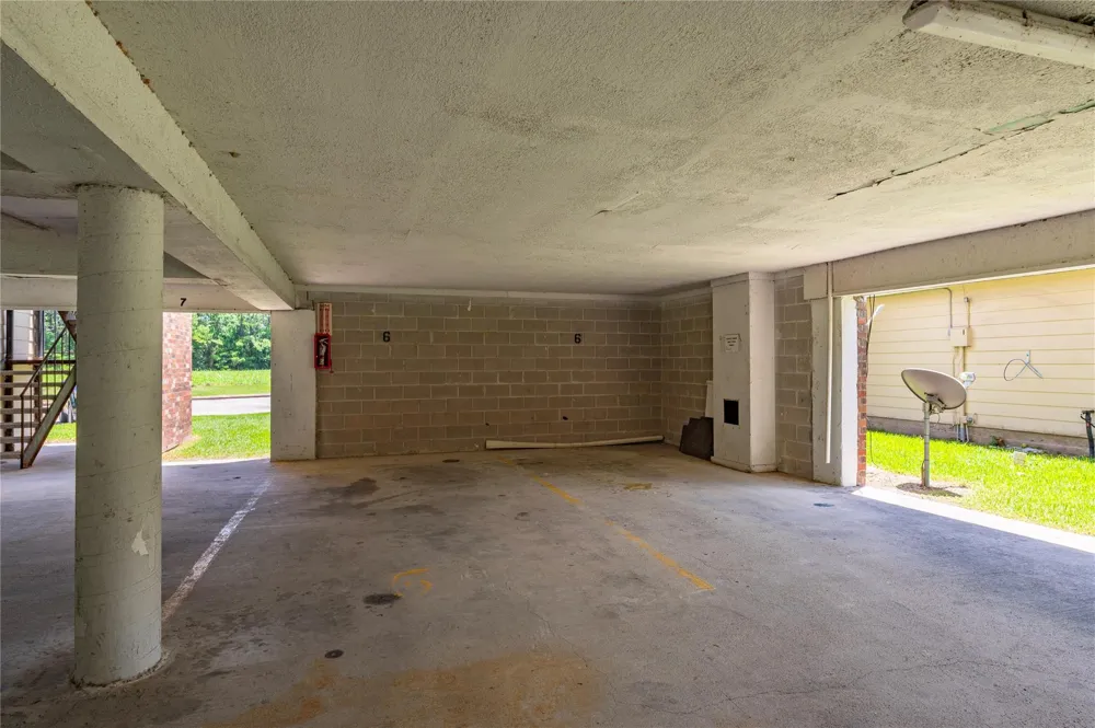 2501 Gulf Freeway #6A Dickinson, TX 77539