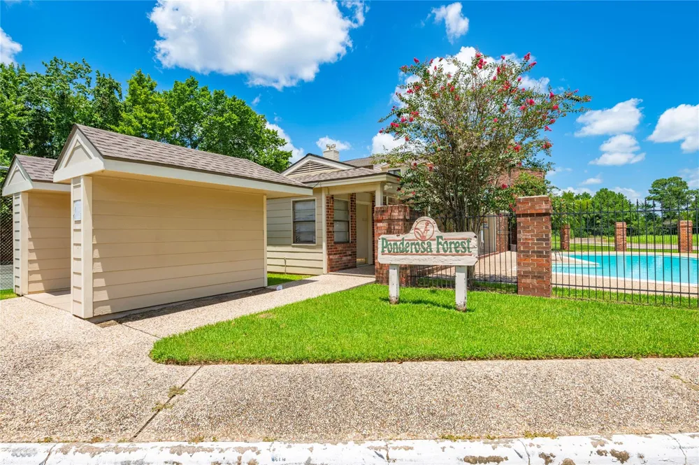2501 Gulf Freeway #6A Dickinson, TX 77539