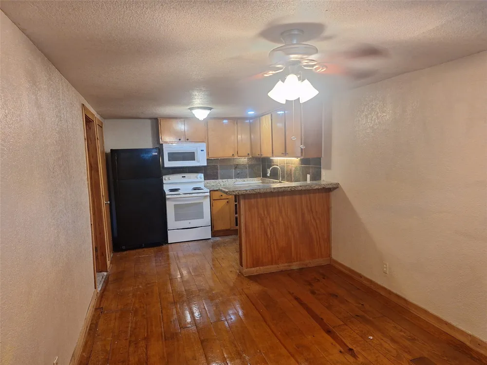 1705 Chris Craft Drive #2 Grapevine, TX 76051