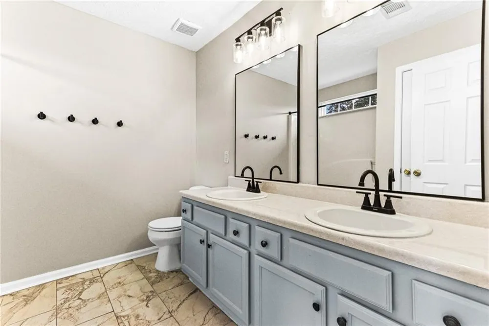 2835 Storybook Court Grayson, GA 30017