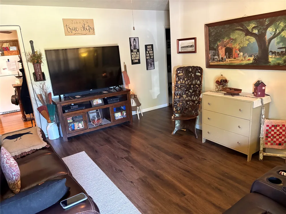 18793 Elizabeth Madill, OK 73446
