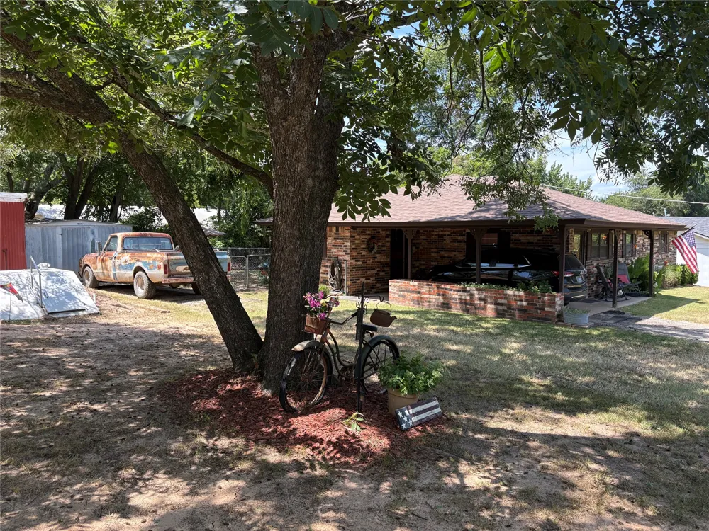 18793 Elizabeth Madill, OK 73446