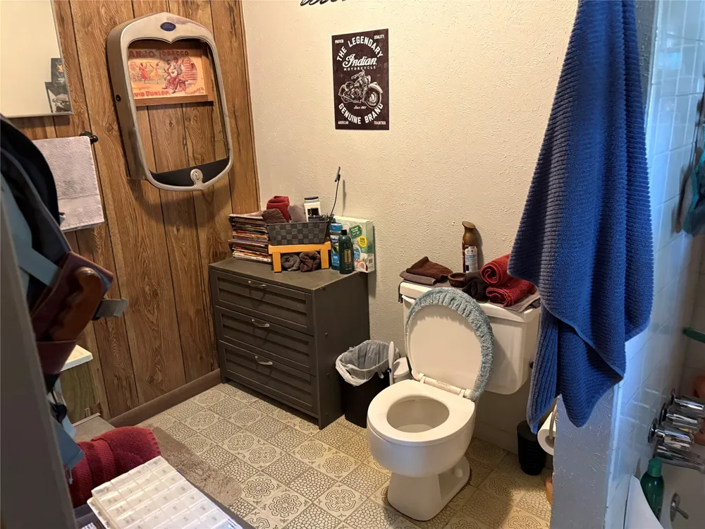 18793 Elizabeth Madill, OK 73446