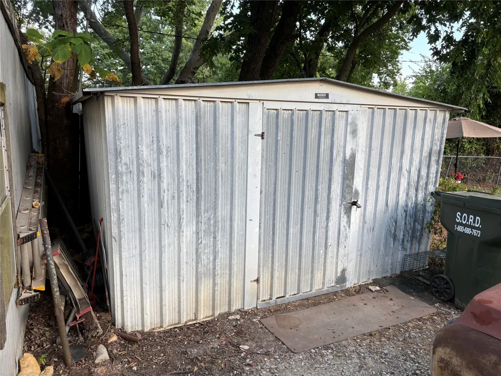 18793 Elizabeth Madill, OK 73446