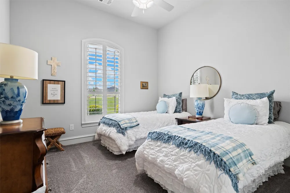 7211 Dillon Circle Midlothian, TX 76065