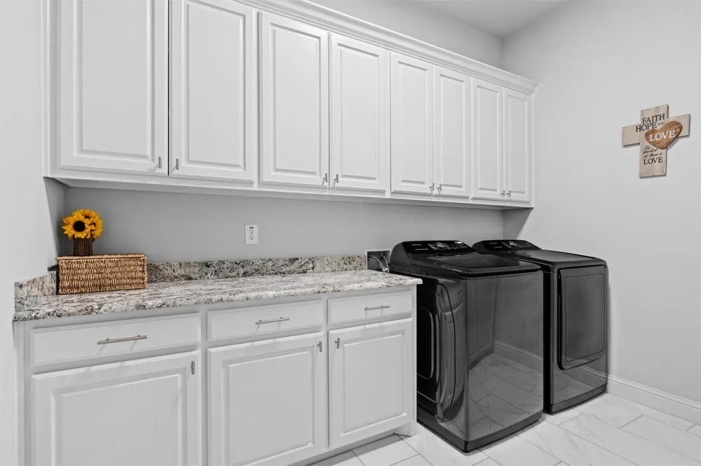 7211 Dillon Circle Midlothian, TX 76065