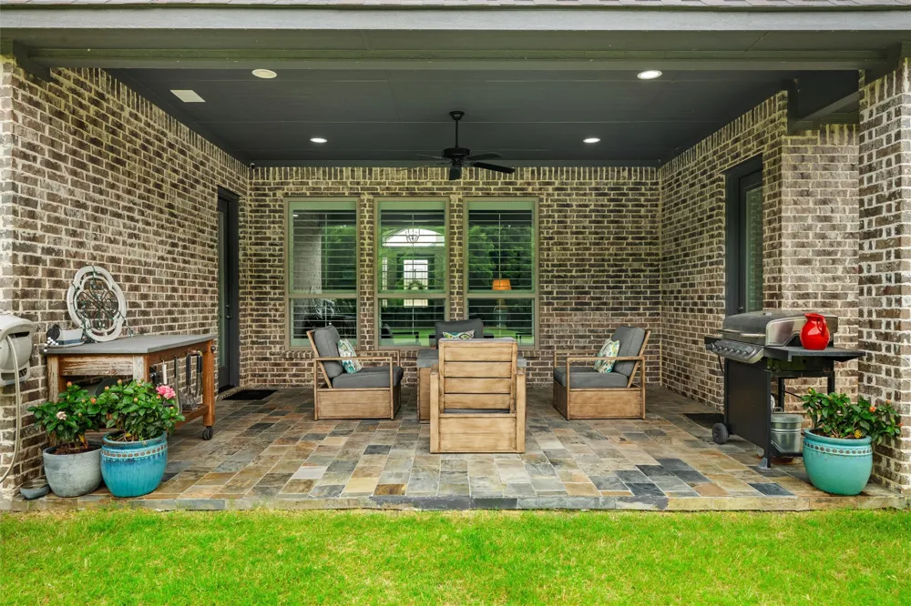 7211 Dillon Circle Midlothian, TX 76065