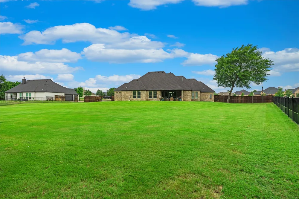 7211 Dillon Circle Midlothian, TX 76065