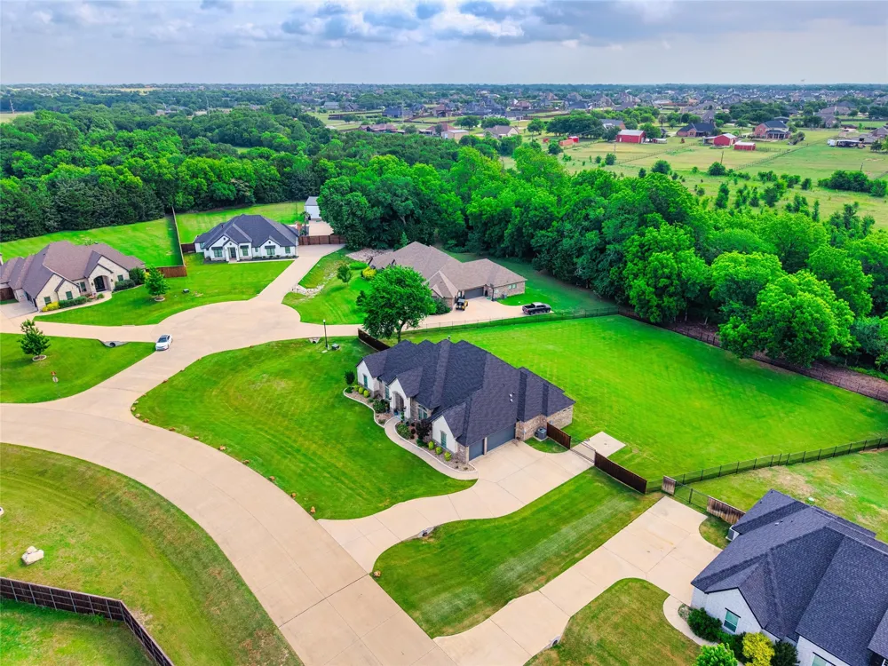 7211 Dillon Circle Midlothian, TX 76065