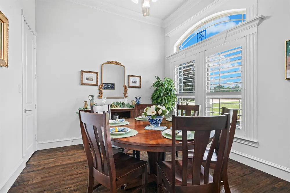 7211 Dillon Circle Midlothian, TX 76065