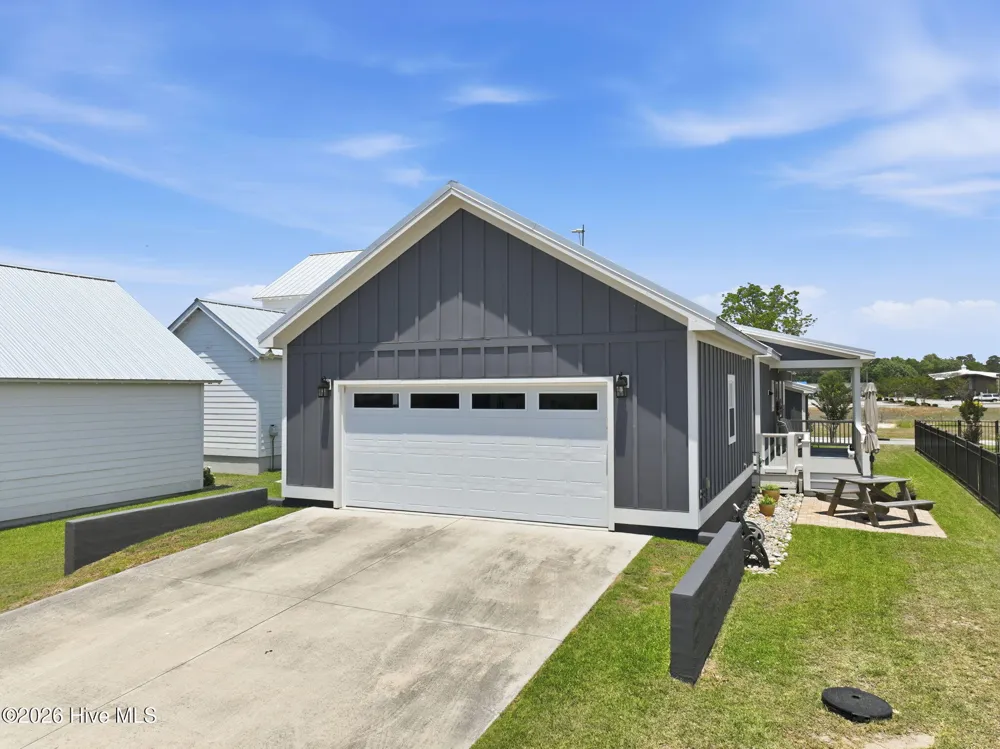 208 Ward Road Swansboro, NC 28584