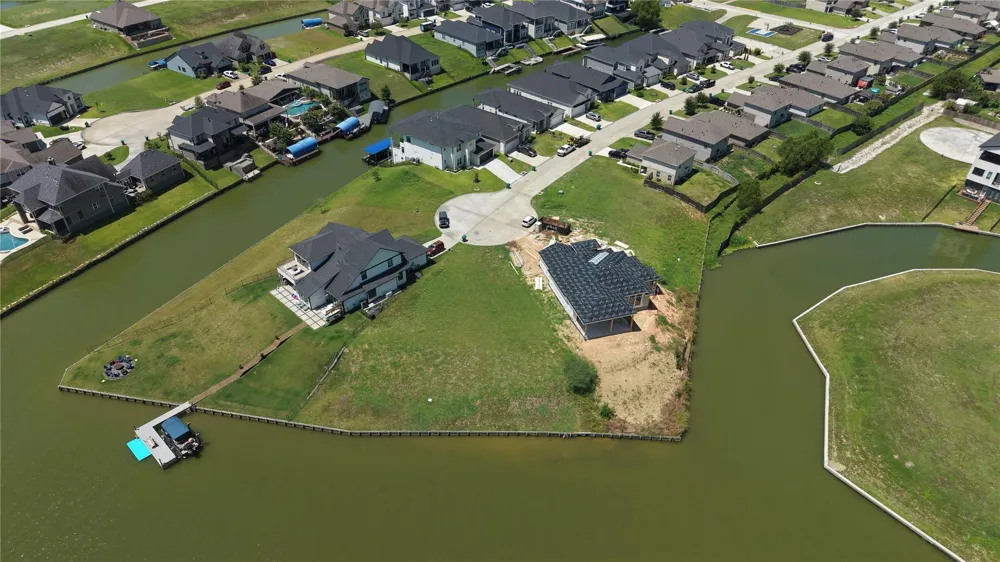 11000 Lake Mist Lane Willis, TX 77318