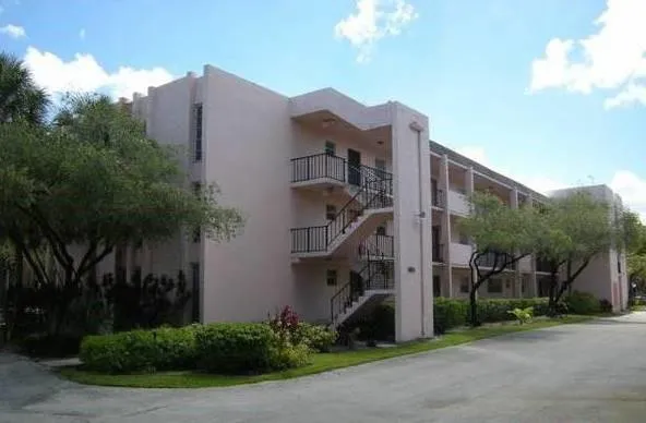 485 Pine Island Road #201A Plantation, FL 33324