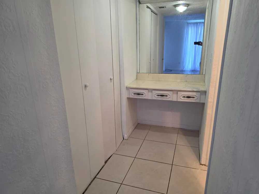 661 UNIVERSITY DRIVE #1-104 Pembroke Pines, FL 33024