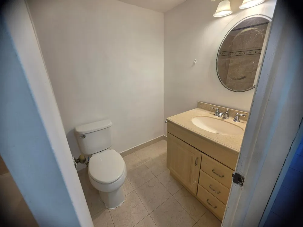 661 UNIVERSITY DRIVE #1-104 Pembroke Pines, FL 33024