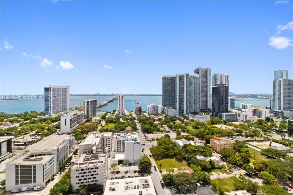 121 NE 34th St #2807 Miami, FL 33137