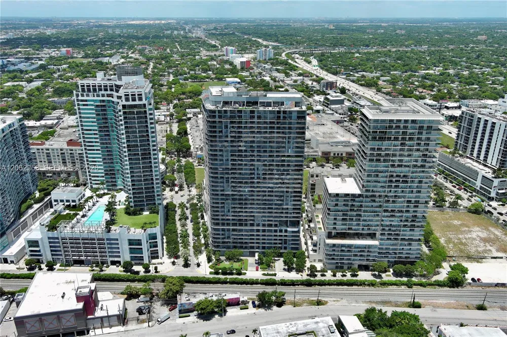 121 NE 34th St #2807 Miami, FL 33137