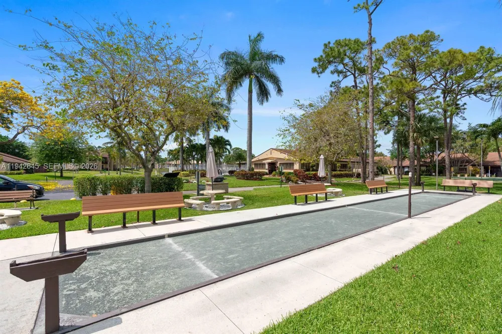 623 Sea Pine Way #C1 Green Acres, FL 33415