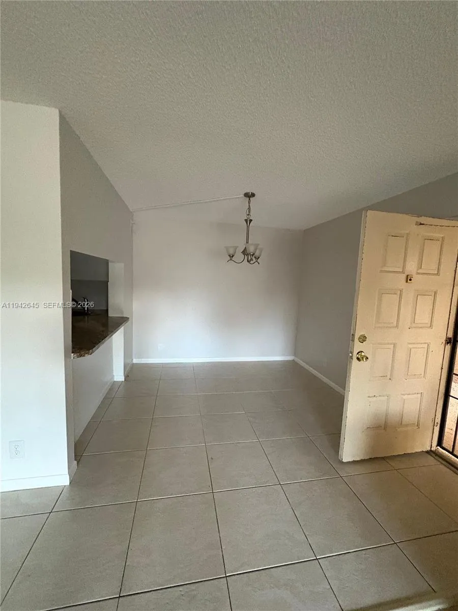 623 Sea Pine Way #C1 Green Acres, FL 33415