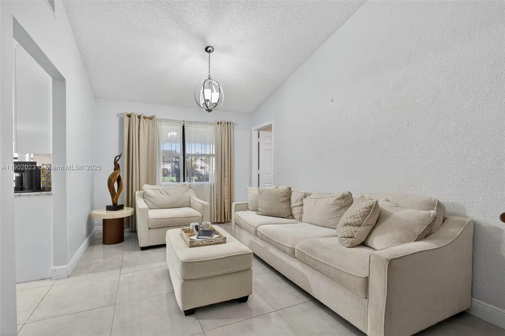 100 Miramar Ave Royal Palm Beach, FL 33411