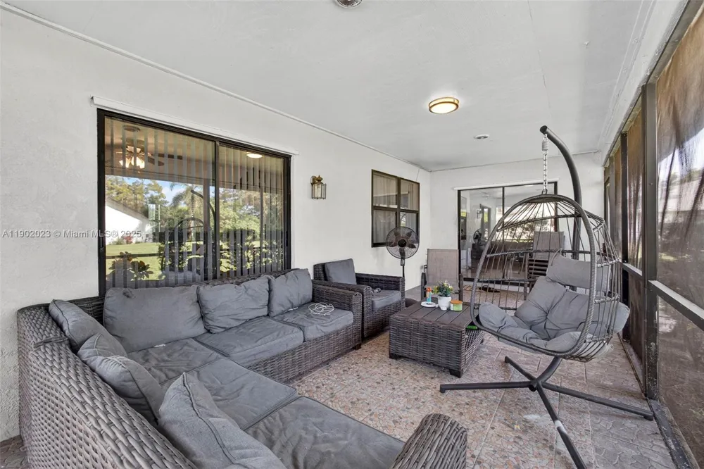 100 Miramar Ave Royal Palm Beach, FL 33411