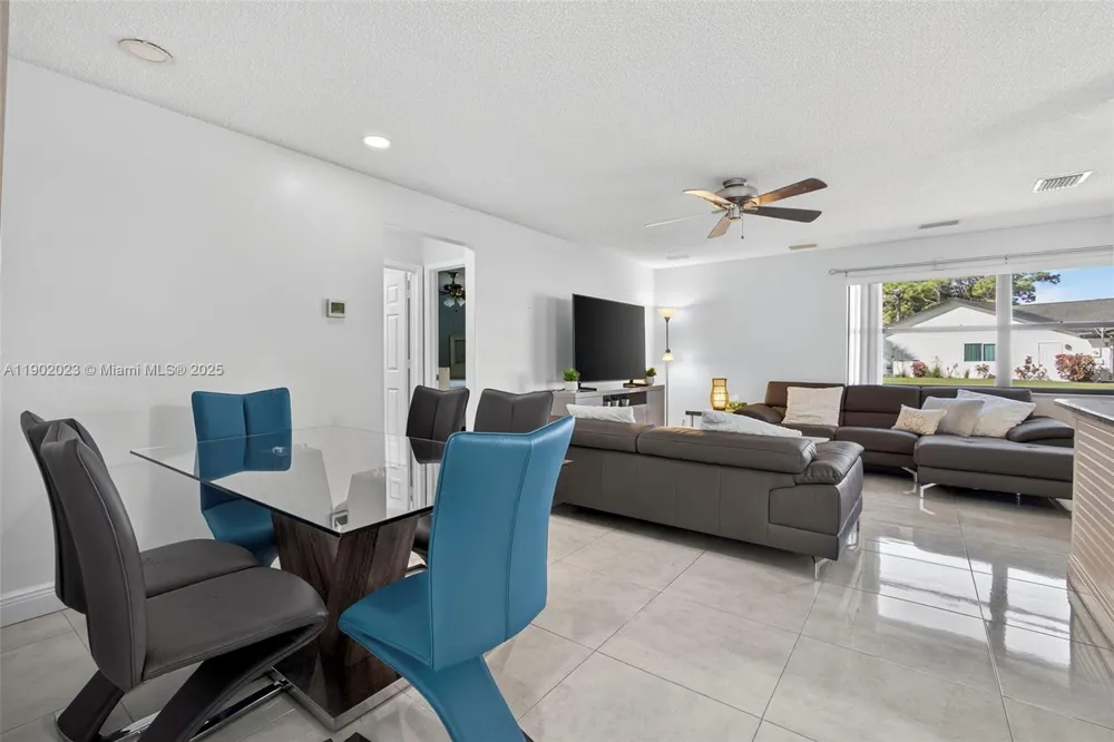 100 Miramar Ave Royal Palm Beach, FL 33411