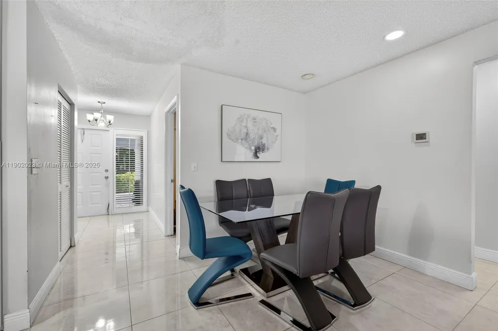 100 Miramar Ave Royal Palm Beach, FL 33411