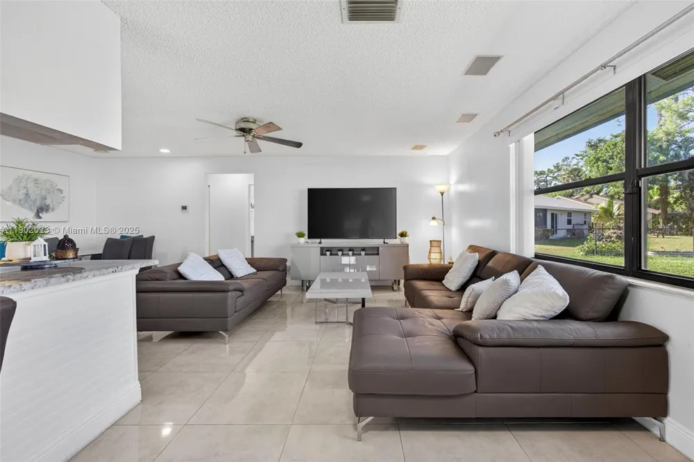 100 Miramar Ave Royal Palm Beach, FL 33411