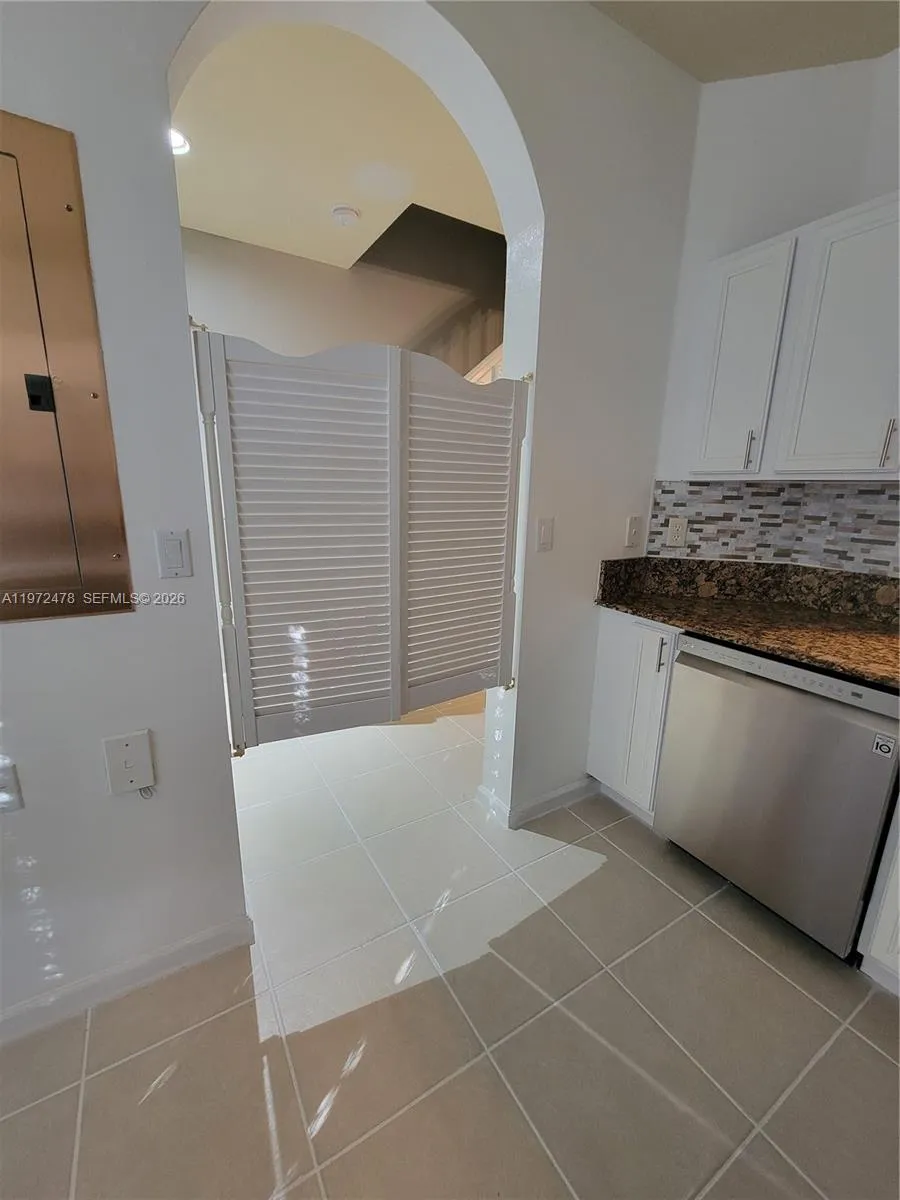 2761 SW 82nd Ave #102 Miramar, FL 33025