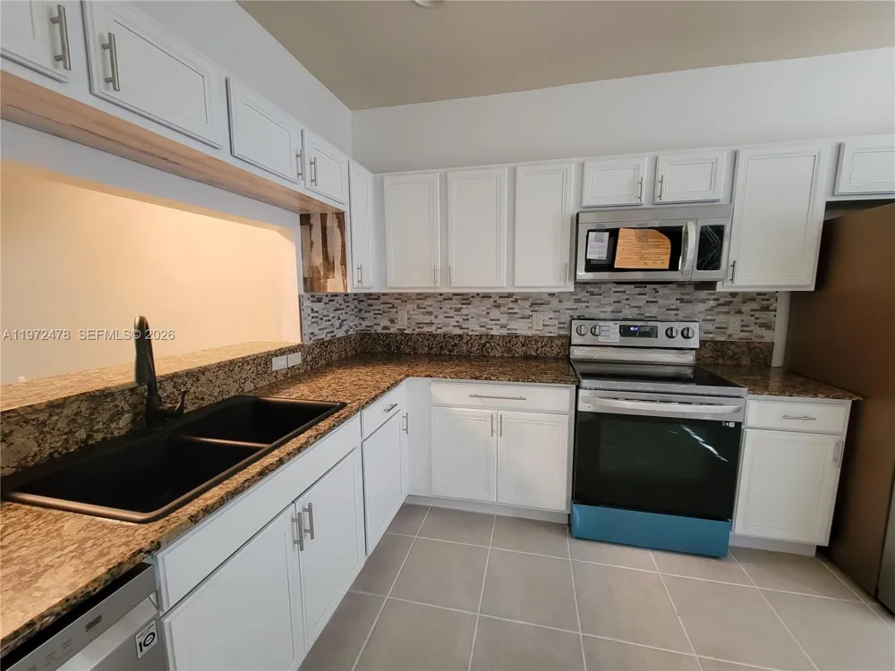 2761 SW 82nd Ave #102 Miramar, FL 33025