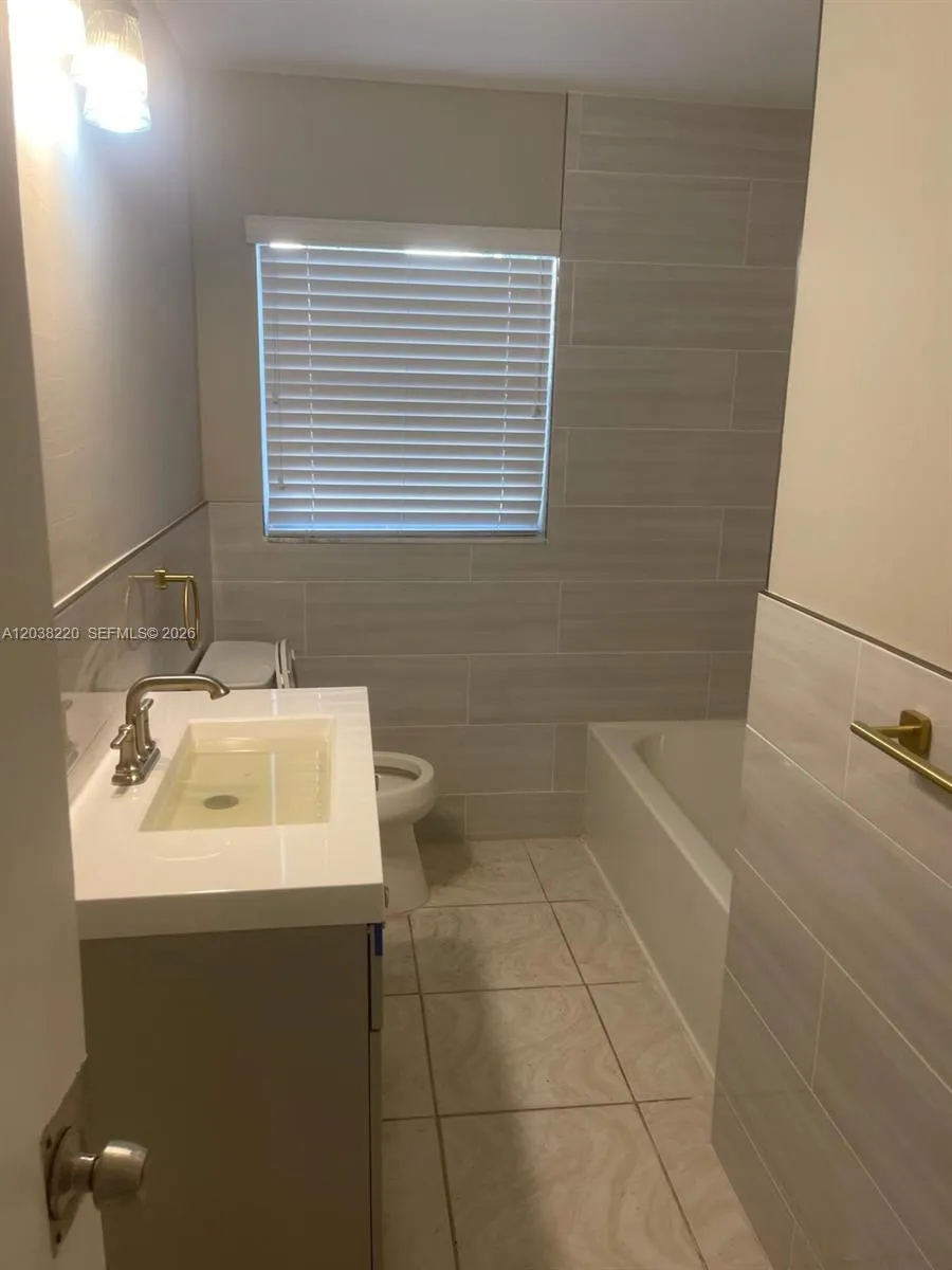5424 NW 17th Ct #5424 Lauderhill, FL 33313