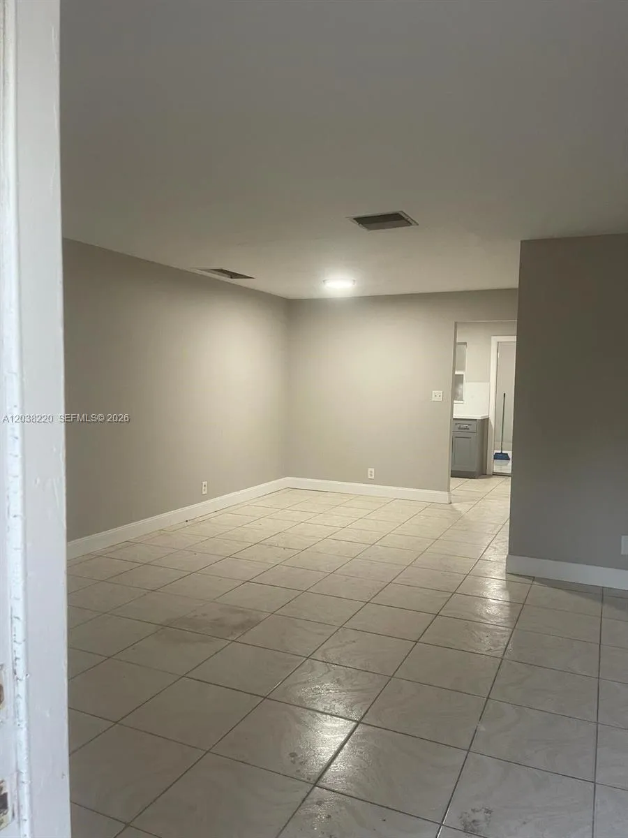 5424 NW 17th Ct #5424 Lauderhill, FL 33313