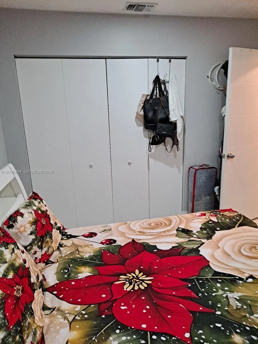 8814 NW 109th Ter Hialeah Gardens, FL 33018