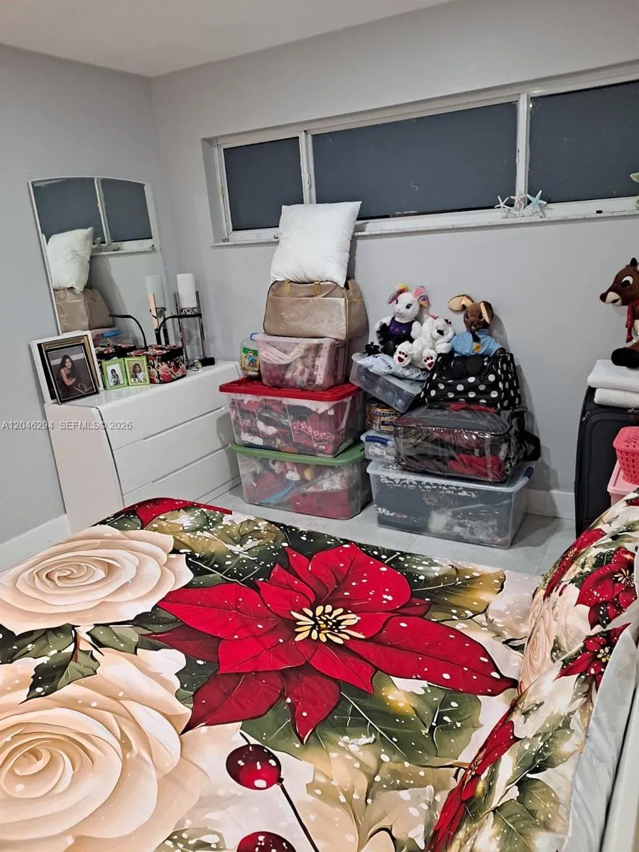 8814 NW 109th Ter Hialeah Gardens, FL 33018