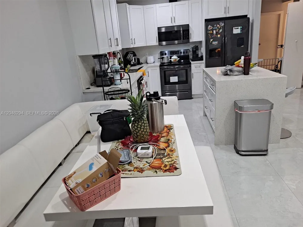 8814 NW 109th Ter Hialeah Gardens, FL 33018