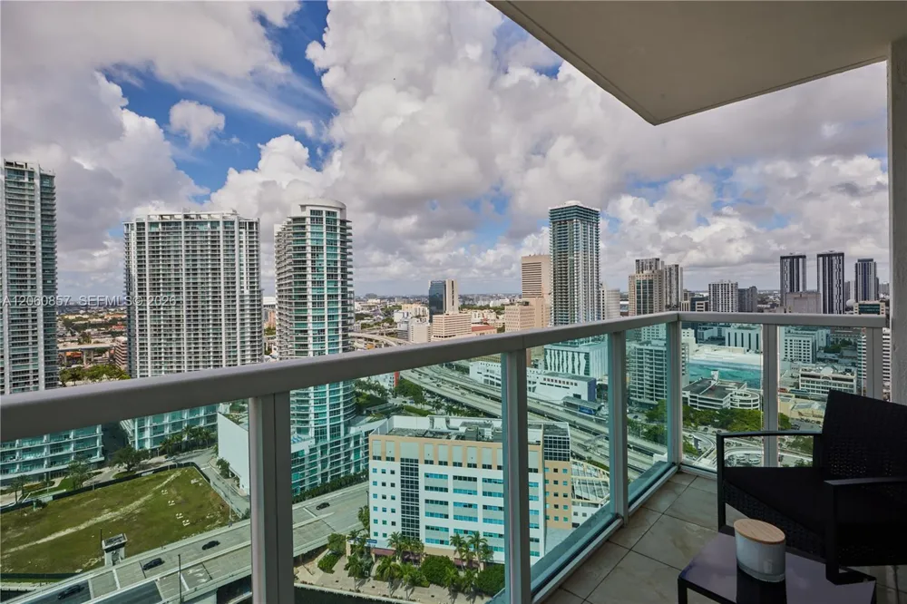 31 SE 5th St #3201 Miami, FL 33131