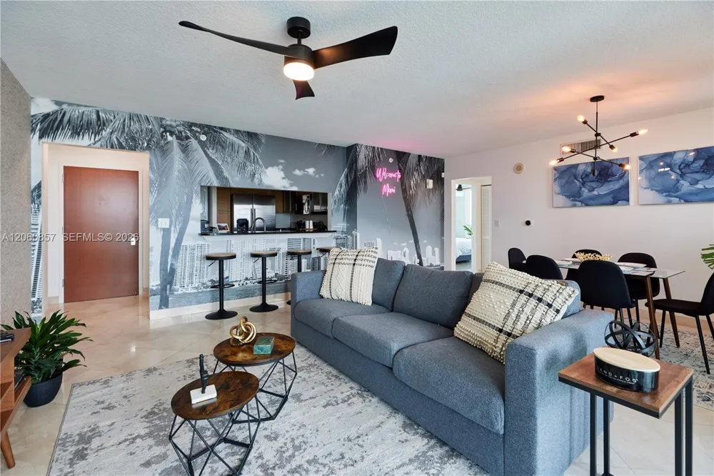 31 SE 5th St #3201 Miami, FL 33131