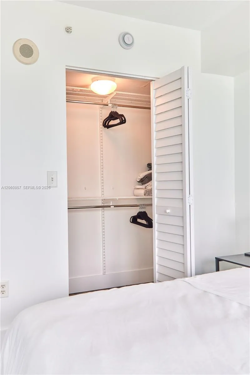 31 SE 5th St #3201 Miami, FL 33131