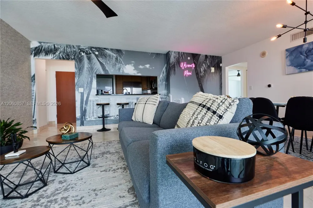 31 SE 5th St #3201 Miami, FL 33131