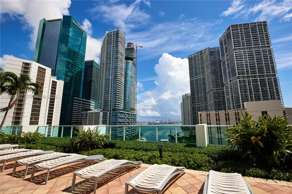 31 SE 5th St #3201 Miami, FL 33131
