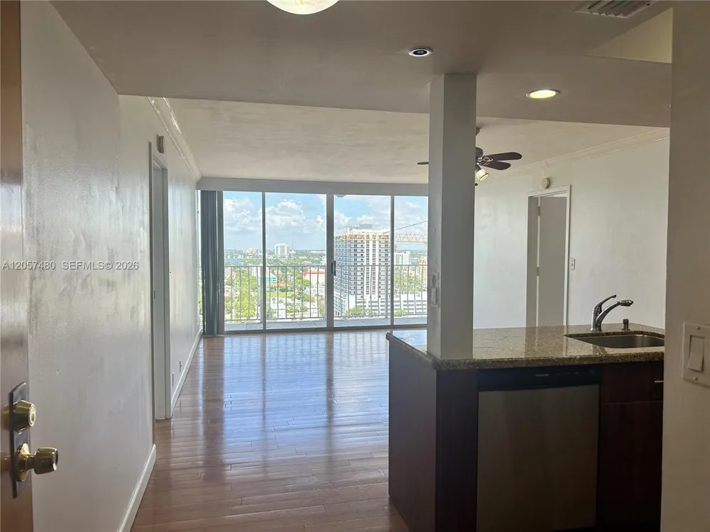 7601 E Treasure Dr #2104 North Bay Village, FL 33141