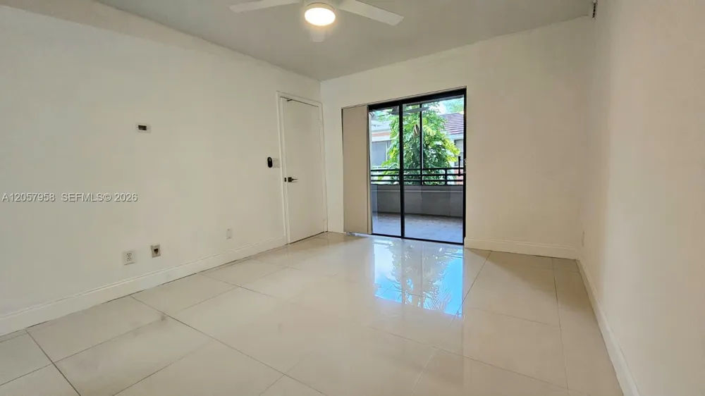 9850 NW 3rd Ct #2 Plantation, FL 33324