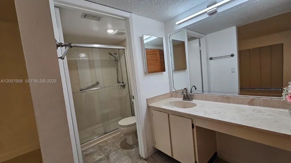 9850 NW 3rd Ct #2 Plantation, FL 33324