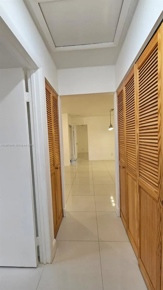 9850 NW 3rd Ct #2 Plantation, FL 33324