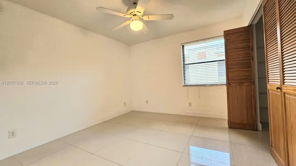 9850 NW 3rd Ct #2 Plantation, FL 33324